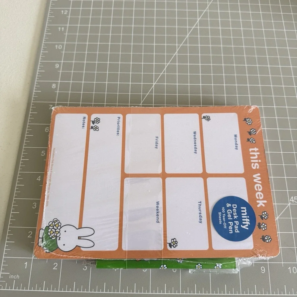 MIFFY Desk Pad & Gel Pen Set Weekly Planner Notepad 100 Tear Off Sheets Flowers